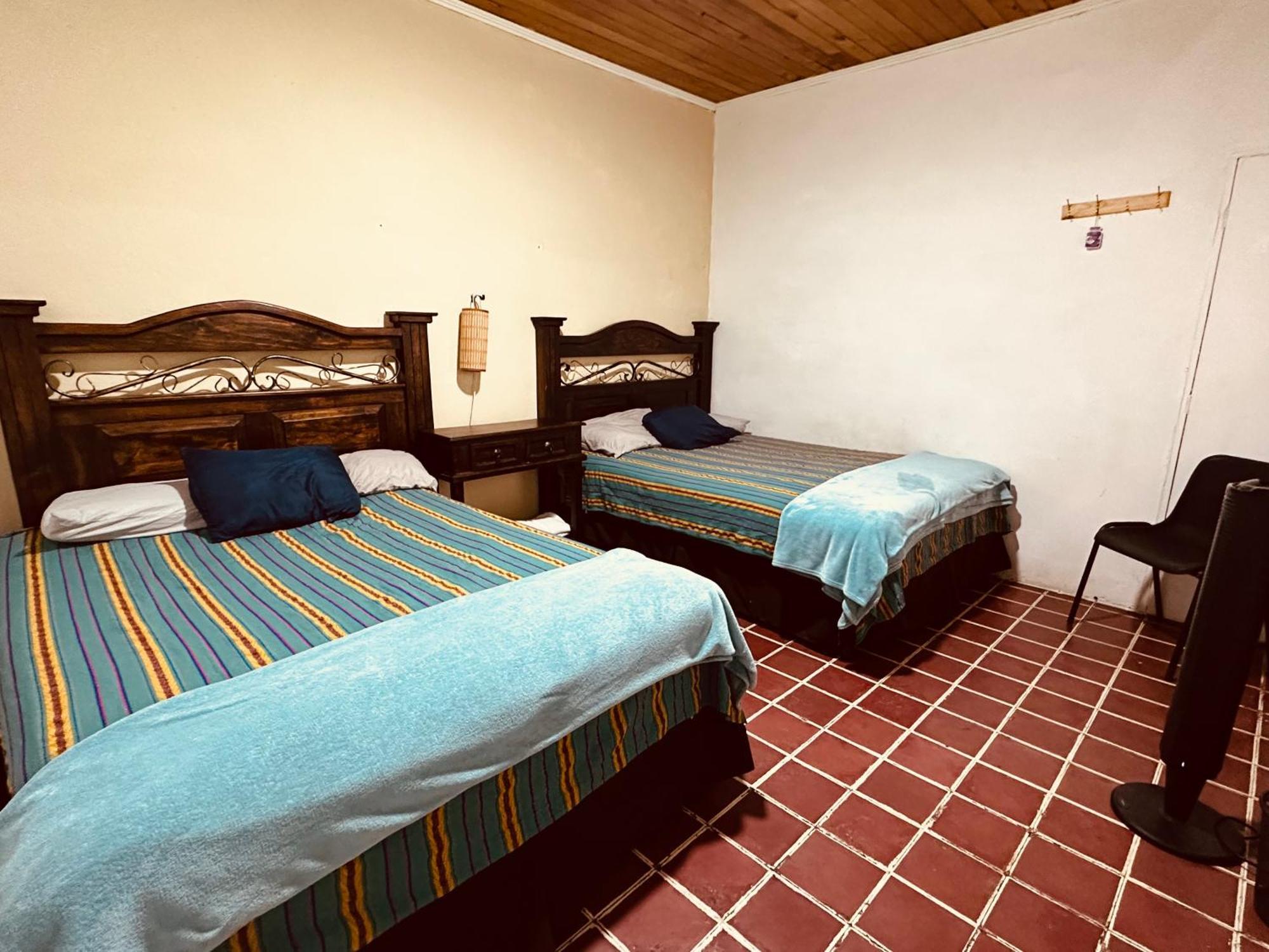 El Extranjero Hostal 안티구아 과테말라 외부 사진