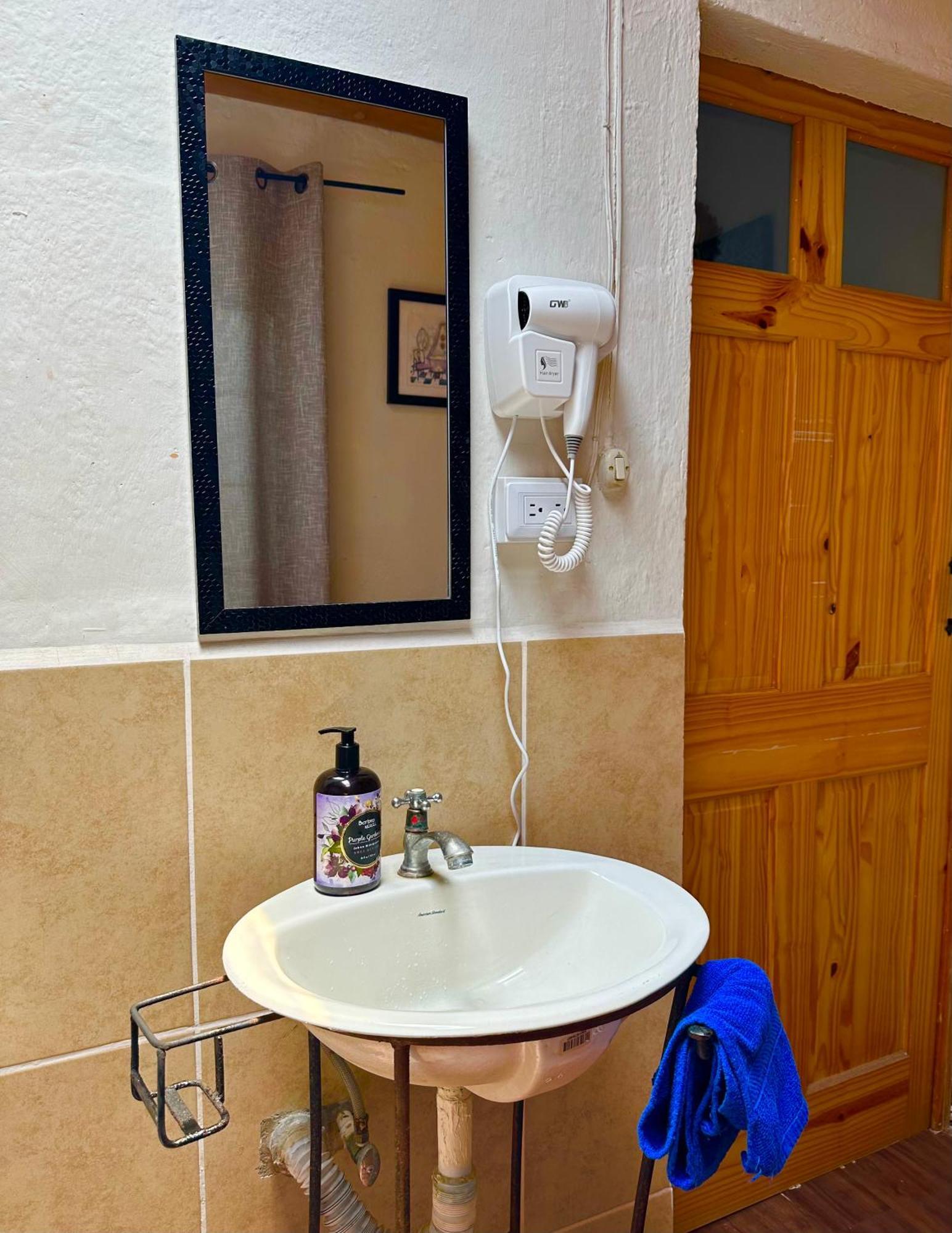 El Extranjero Hostal 안티구아 과테말라 외부 사진